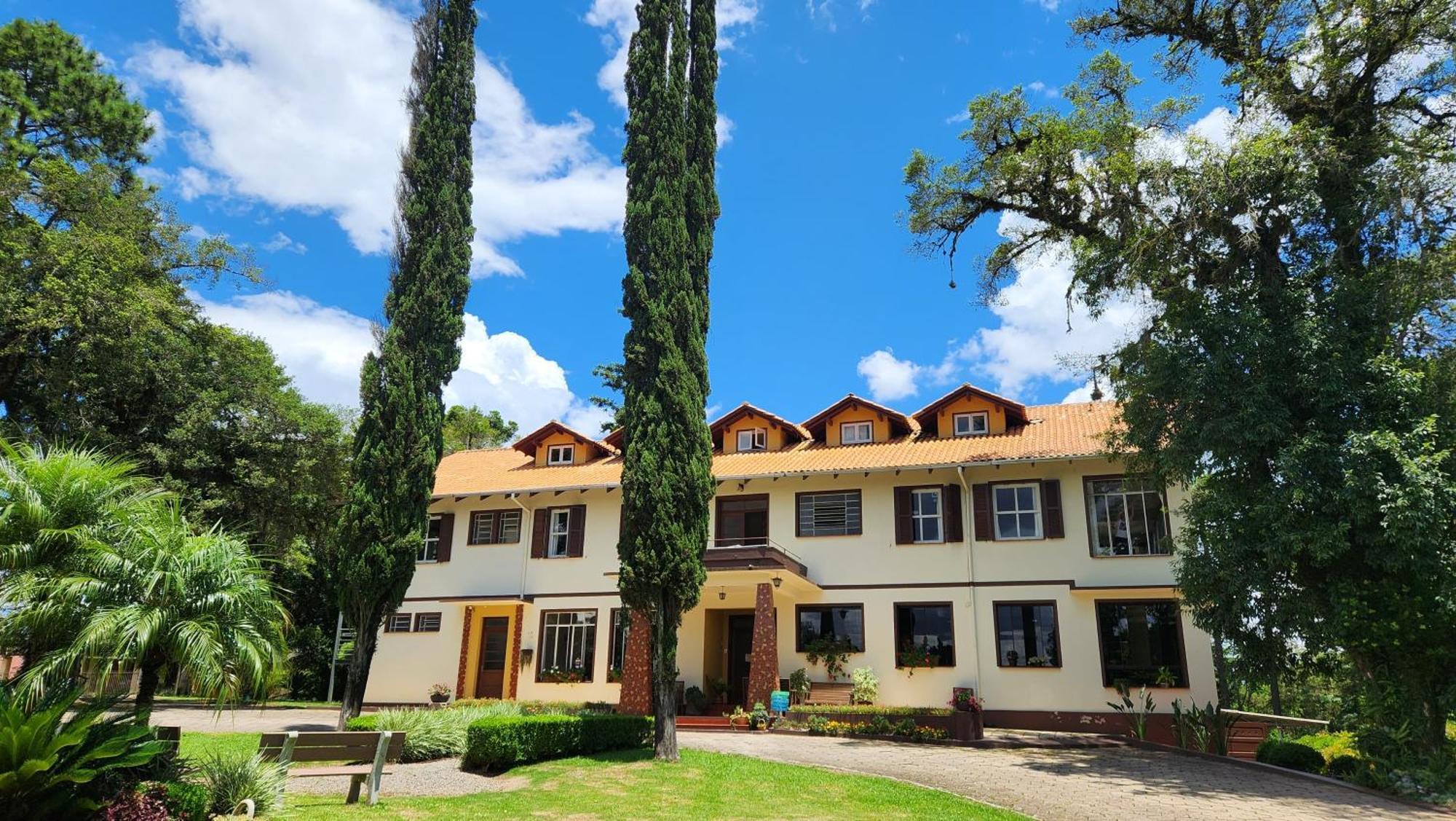 Отель Filadelfia Hospedagens E Eventos Сан-Бенту-ду-Сул Экстерьер фото